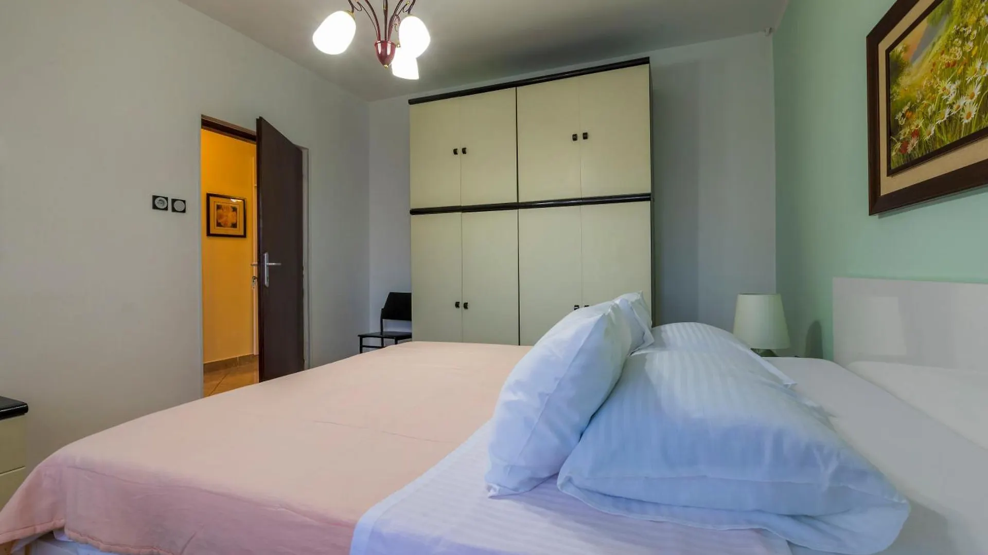 Apartments And Rooms Dotli Selce Holiday home