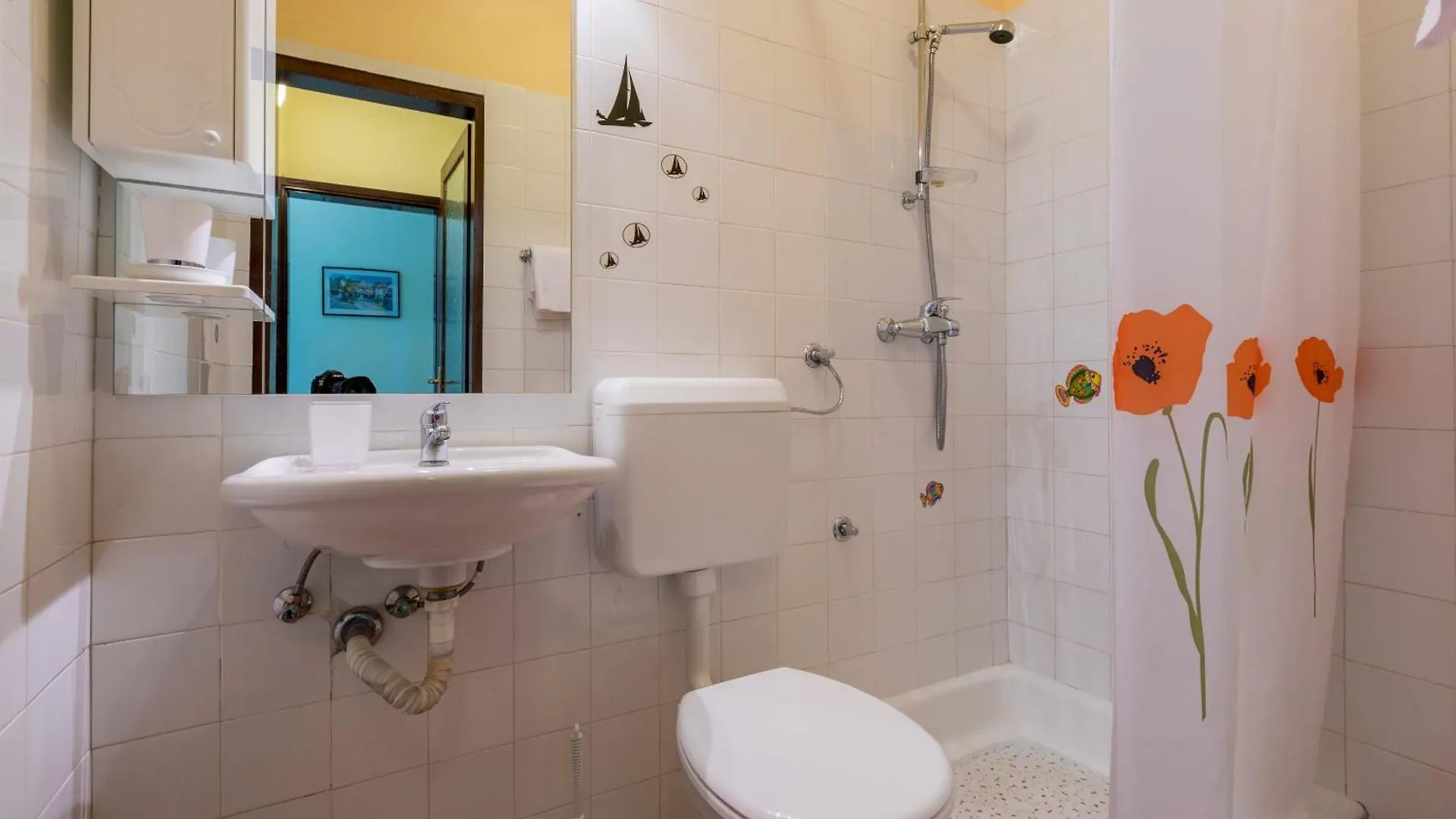 Apartments And Rooms Dotli Selce