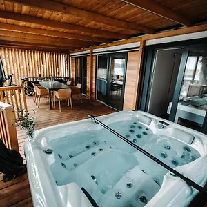 Ferienhaus Sea House Shade, Pool & Jacuzzi - Privilege Point &, Selce