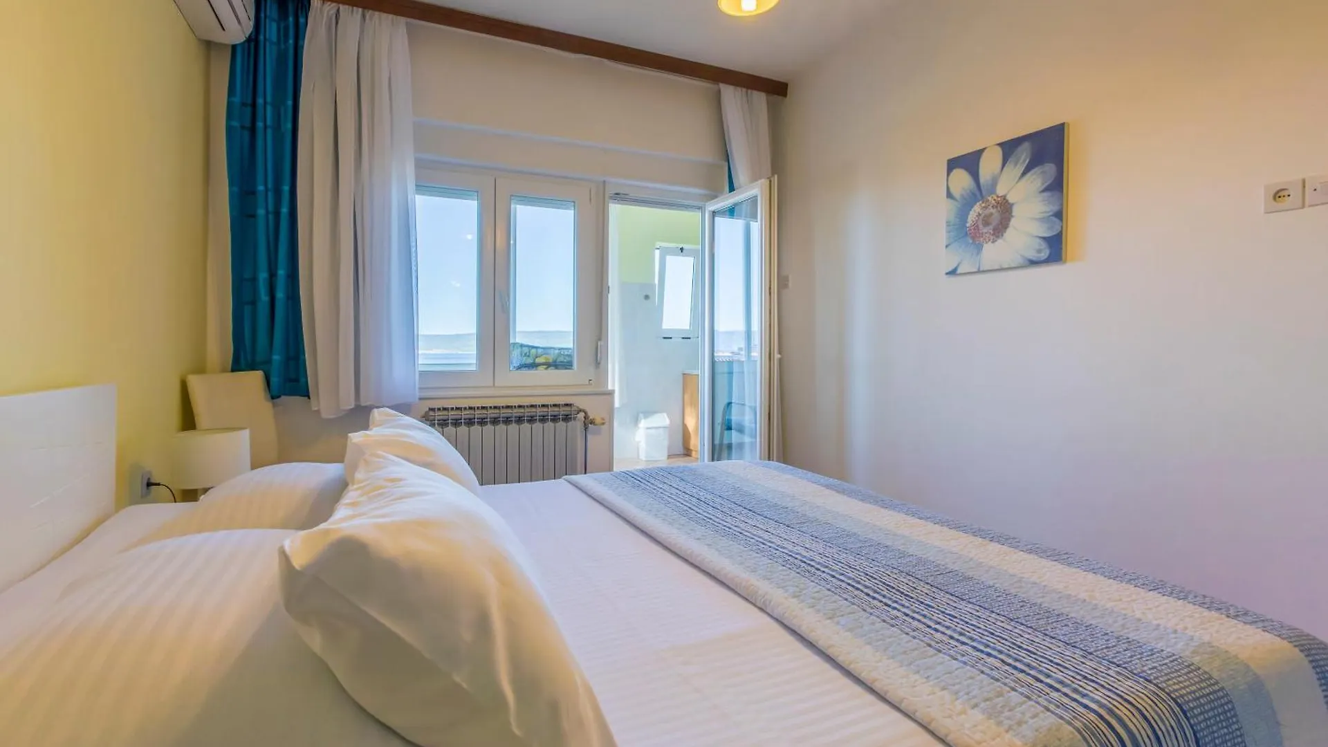 Apartments And Rooms Dotli Selce