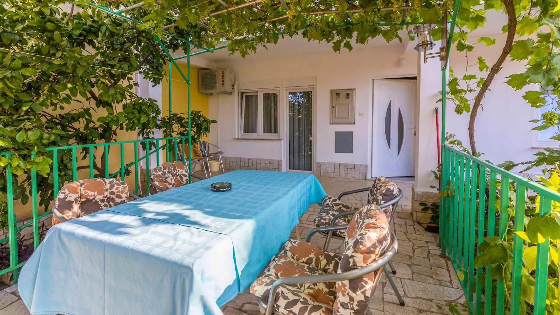 Holiday home Apartments And Rooms Dotli Selce