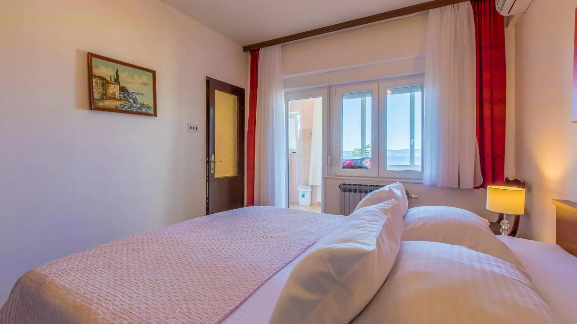Apartments And Rooms Dotli Selce Holiday home